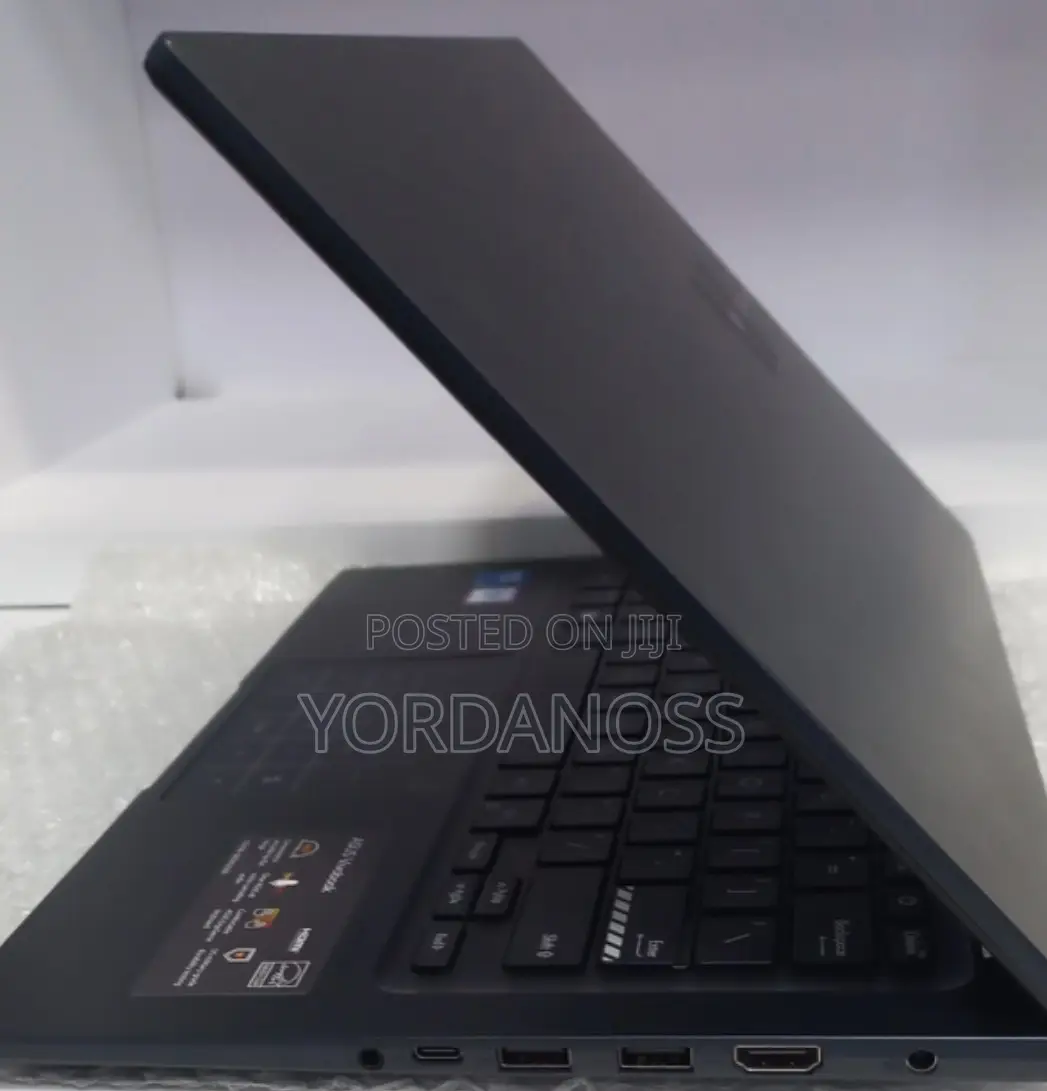 New Laptop Asus Vivobook 14 16GB Intel Core 5 SSD 512GB