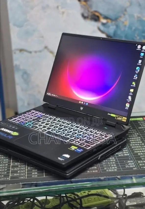 New Laptop Acer Predator Helios 16 16GB Intel Core i7 SSD 512GB