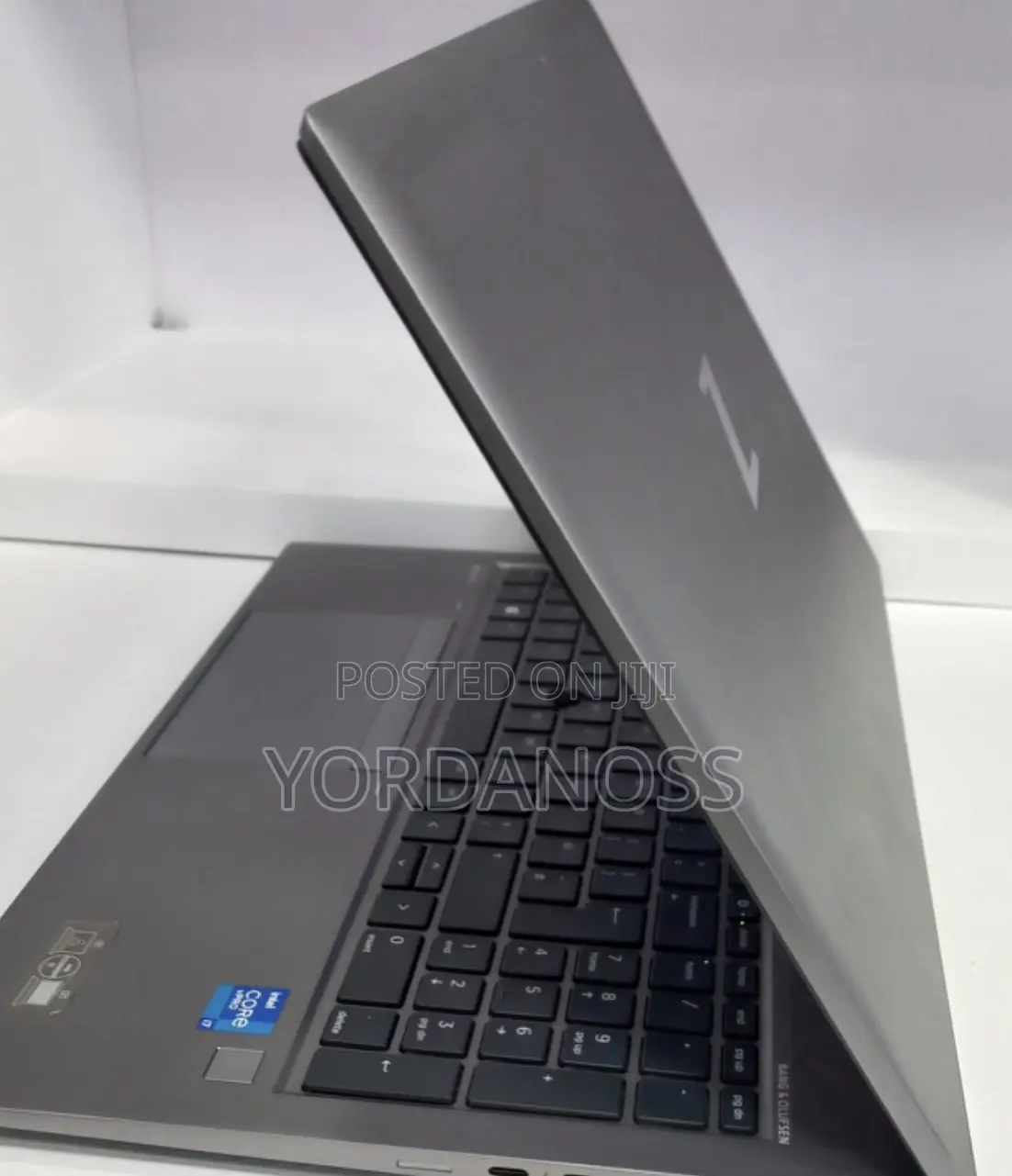 New Laptop HP ZBook Firefly G8 16GB Intel Core i7 SSD 512GB