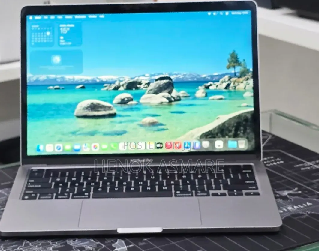New Laptop Apple MacBook Pro 2022 M2 16GB Apple M2 SSD 512GB
