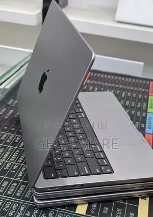 New Laptop Apple MacBook Pro 2021 M1 32GB Apple M1 Pro SSD 512GB