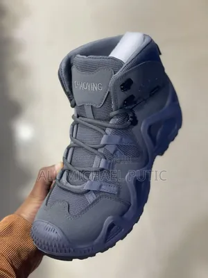 Chaoying Very Comfortable Hiking Shoes