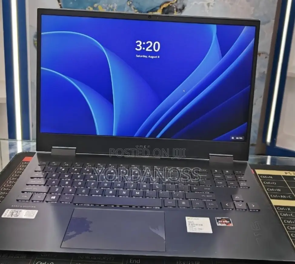 New Laptop HP Omen 15 16GB AMD Ryzen 7 SSD 512GB