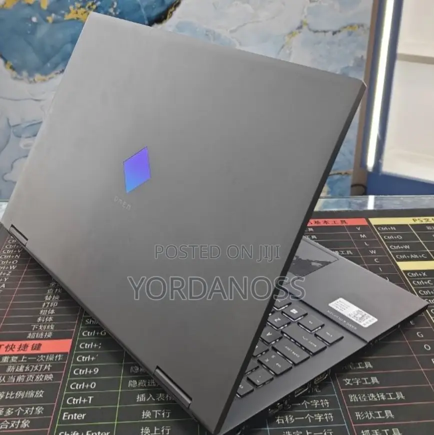New Laptop HP Omen 15 16GB AMD Ryzen 7 SSD 512GB