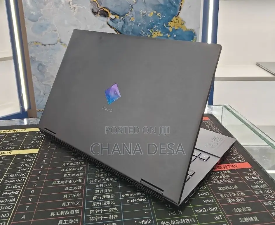 New Laptop HP Omen 15 16GB AMD Ryzen 7 SSD 512GB