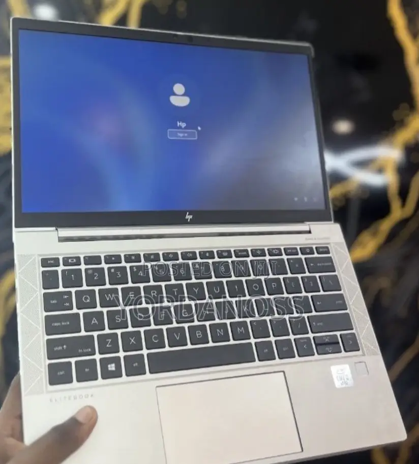 New Laptop HP EliteBook 840 G7 8GB Intel Core i5 SSD 512GB