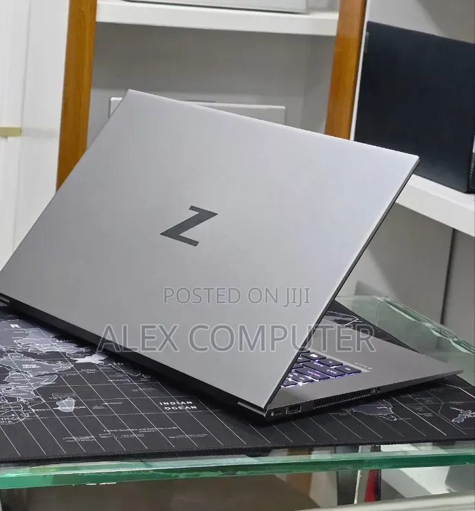 New Laptop HP 32GB Intel Core i9 SSD 512GB
