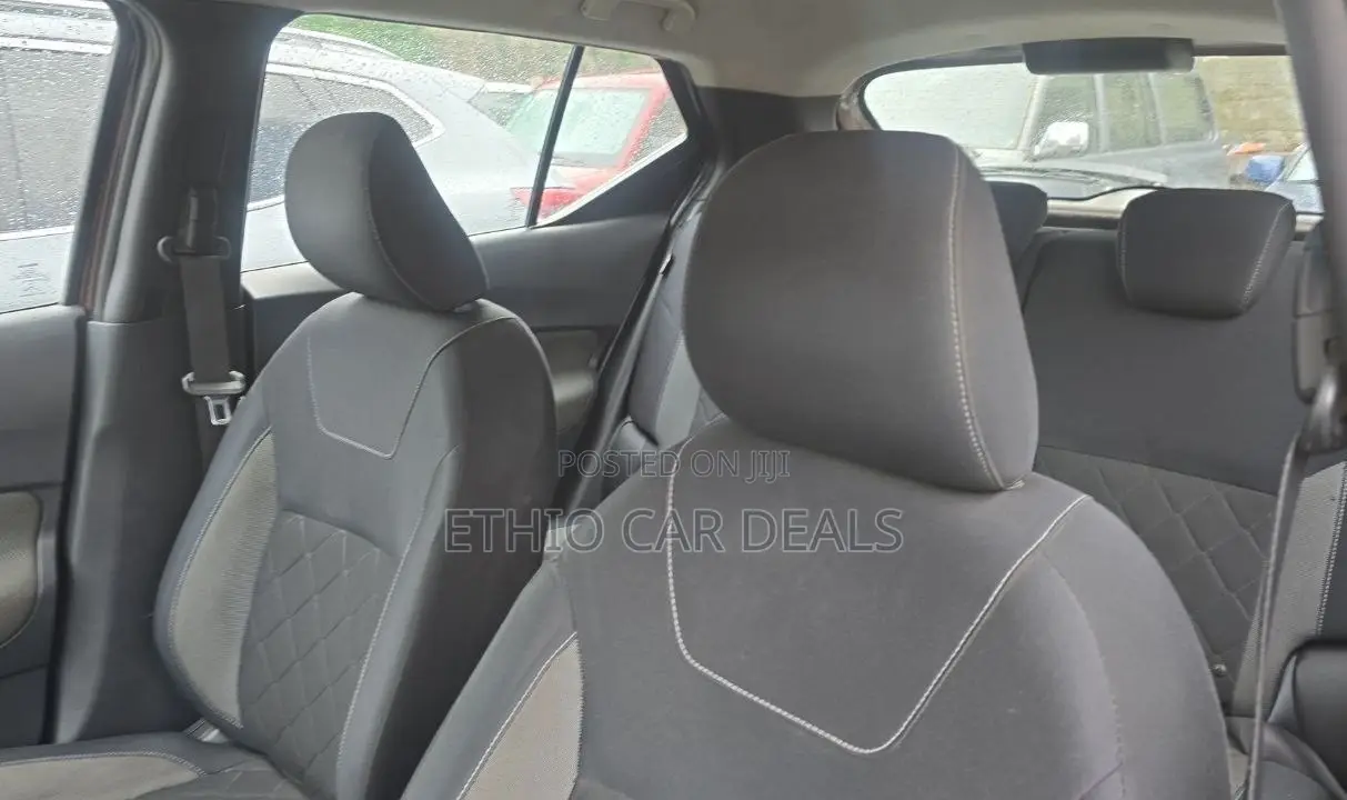 Nissan Kicks 2018 Brown