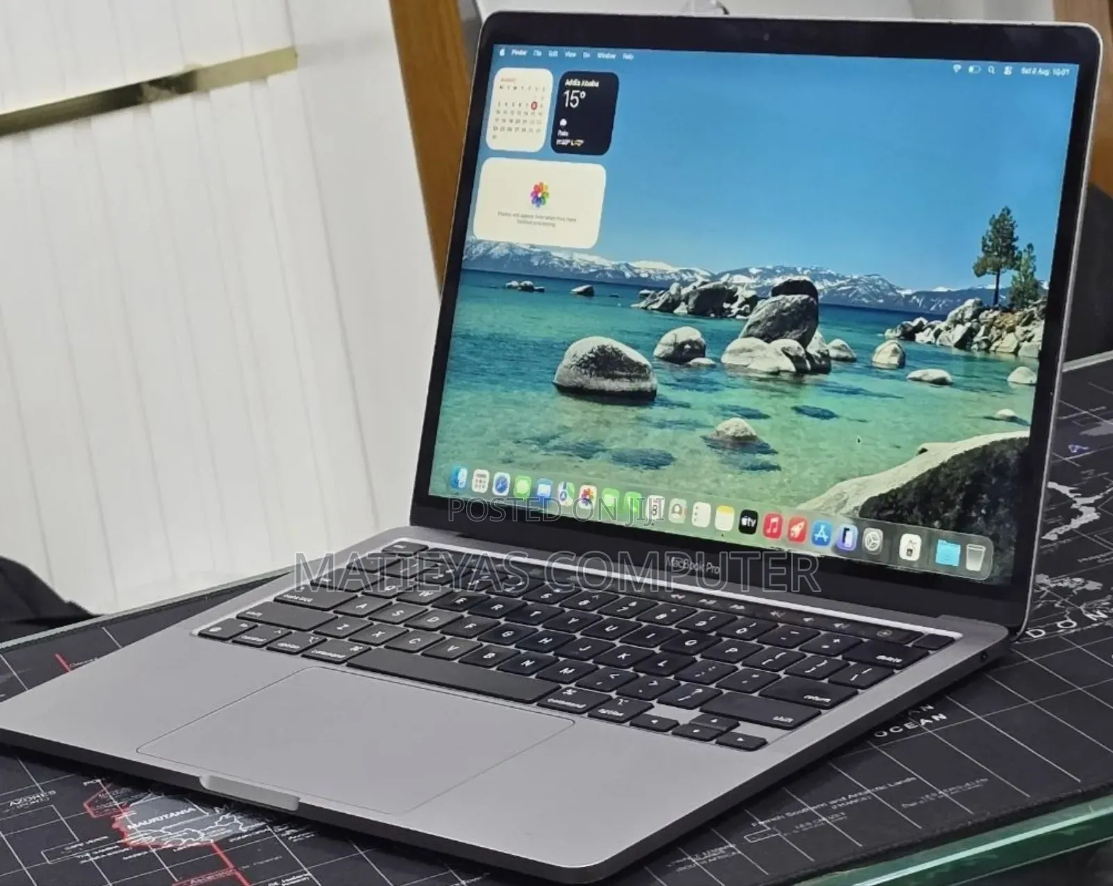 New Laptop Apple MacBook Pro 2022 M2 16GB Apple M2 SSD 512GB