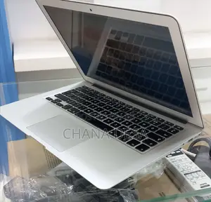 New Laptop Apple MacBook Air 2017 8GB Intel Core i5 SSD 128GB