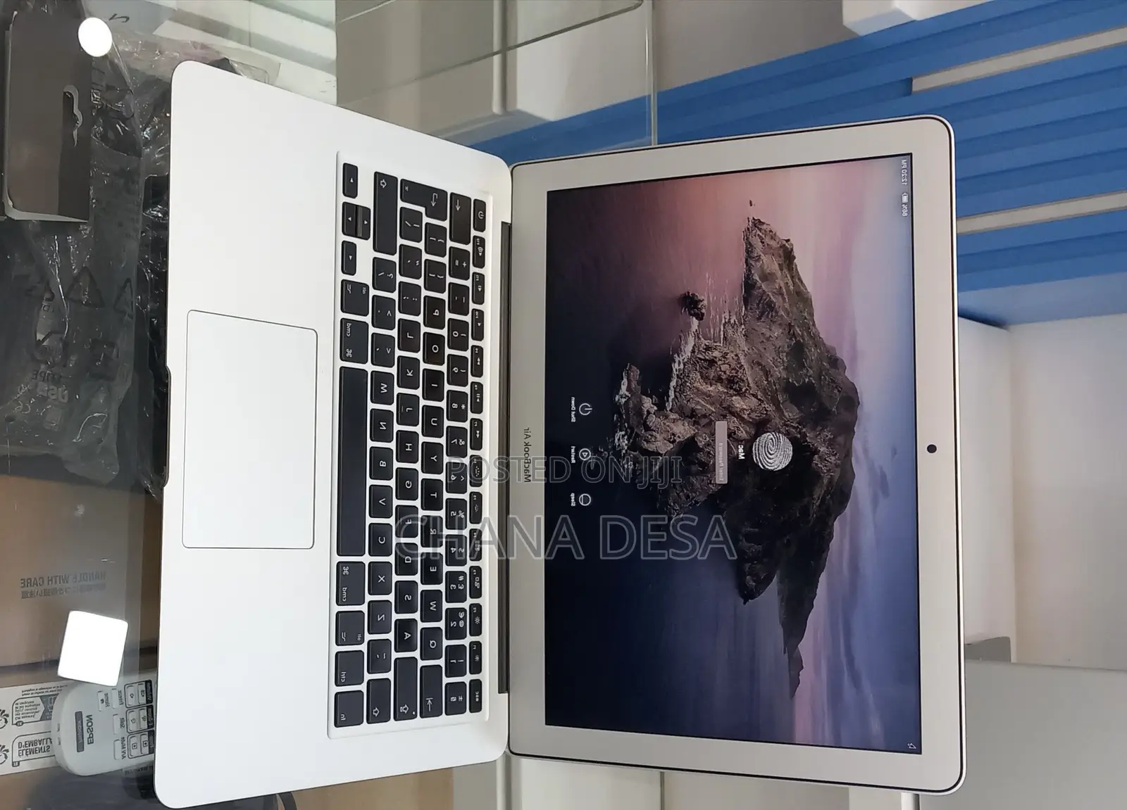 New Laptop Apple MacBook Air 2017 8GB Intel Core i5 SSD 128GB