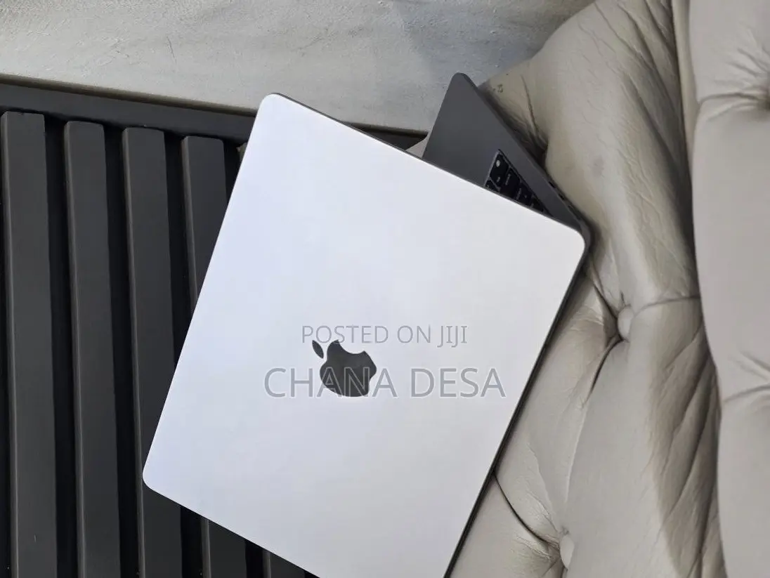New Laptop Apple MacBook Air 2022 M2 8GB Apple M2 SSD 256GB