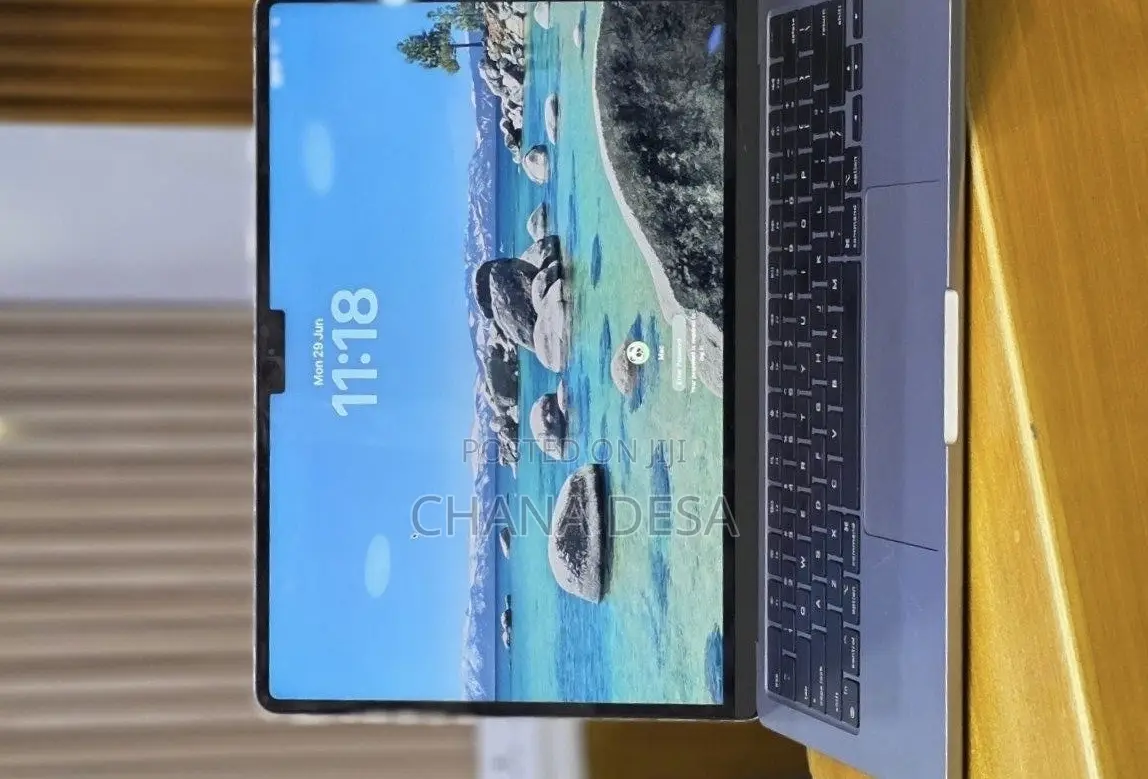 New Laptop Apple MacBook Air 2022 M2 8GB Apple M2 SSD 256GB