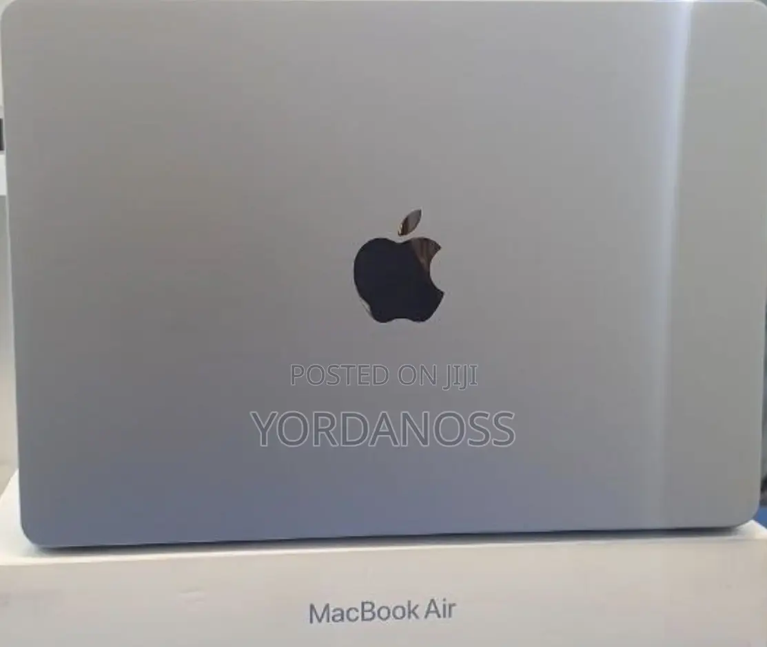 New Laptop Apple MacBook Air 2025 M4 16GB Apple M4 SSD 512GB