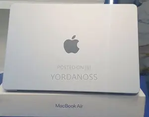 New Laptop Apple MacBook Air 2025 M4 16GB Apple M4 SSD 512GB