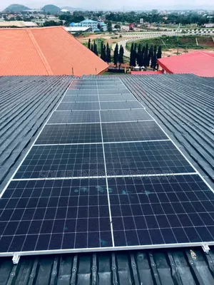 100kw Solar Panels With 100kw Hybrid Invertor and Lithium Batteries