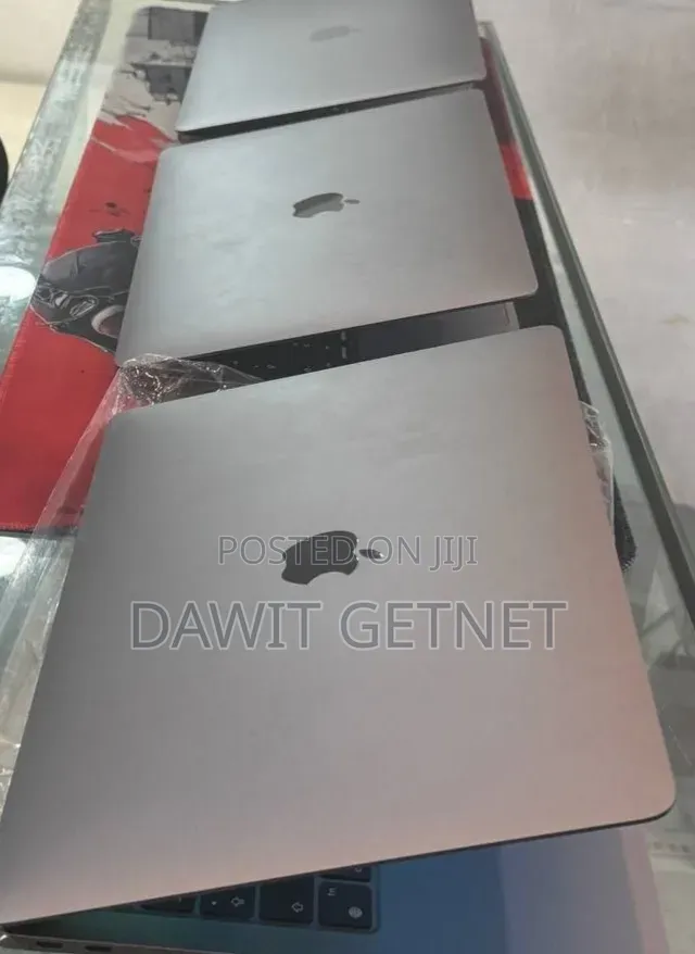 New Laptop Apple MacBook Air 2020 M1 8GB Apple M1 SSD 256GB