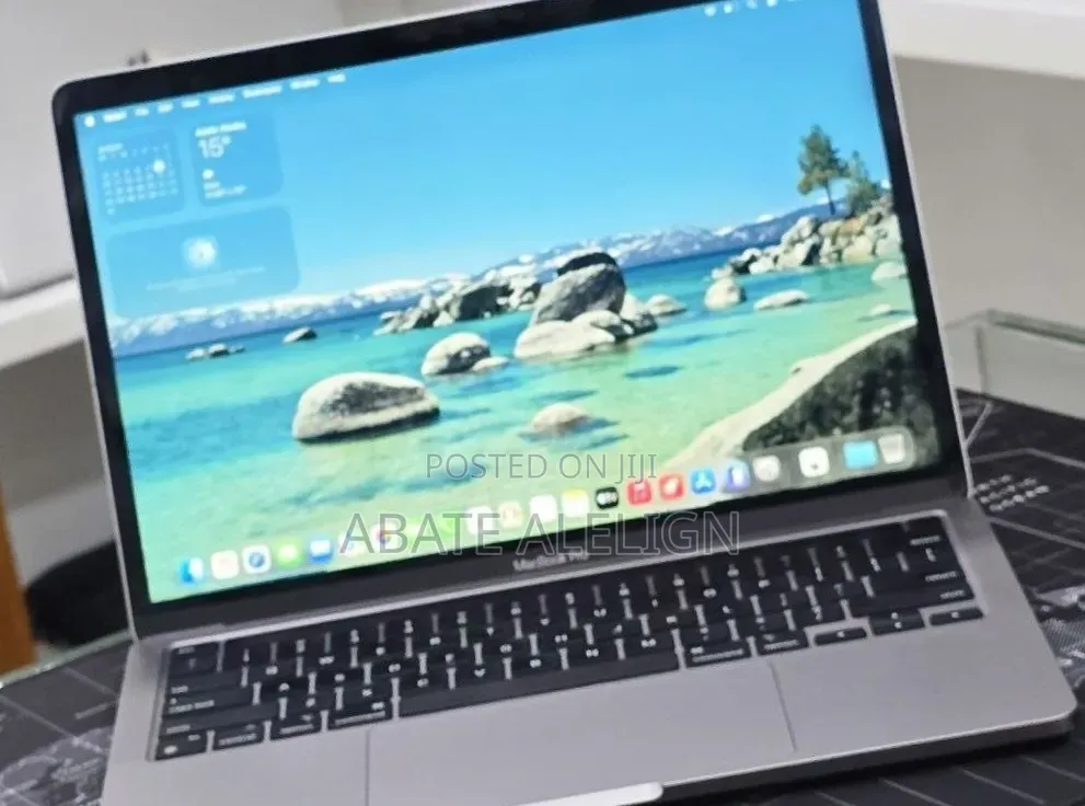 New Laptop Apple MacBook Pro 2022 M2 16GB Apple M2 SSD 512GB