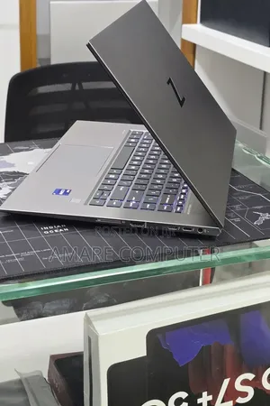 New Laptop HP ZBook 15 32GB Intel Core i9 SSD 512GB