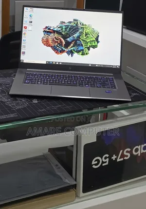 New Laptop HP ZBook 15 32GB Intel Core i9 SSD 512GB