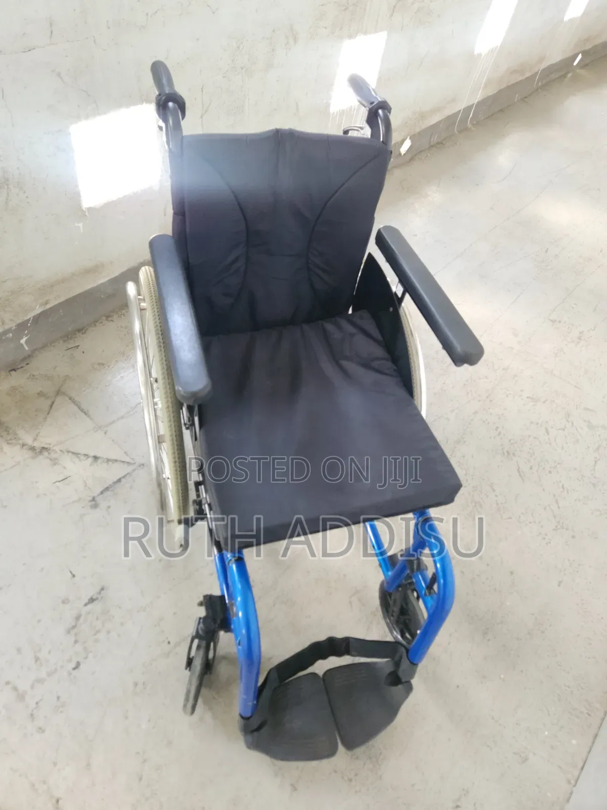 Manual Wheelchair Features Wheelchair肺部wheelchair Equipment Medical