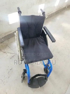 Manual Wheelchair Features Wheelchair肺部wheelchair Equipment Medical