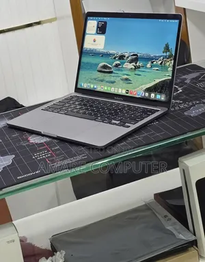 New Laptop Apple MacBook Pro 2022 M2 16GB Apple M2 SSD 512GB