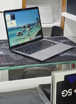 New Laptop Apple MacBook Pro 2022 M2 16GB Apple M2 SSD 512GB