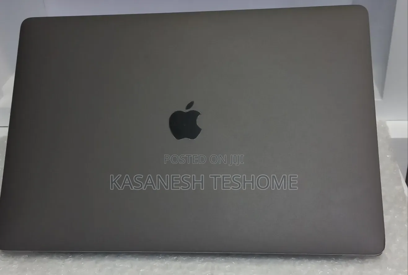 New Laptop Apple MacBook 2016 16GB Intel Core i7 SSD 512GB