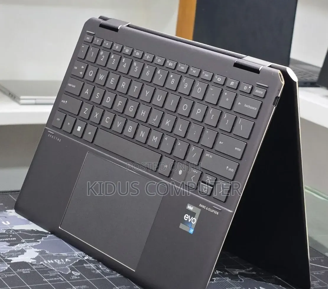 New Laptop HP Spectre X360 16GB Intel Core i7 SSD 512GB