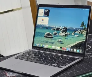 New Laptop Apple MacBook Pro 2022 M2 16GB Apple M2 SSD 512GB