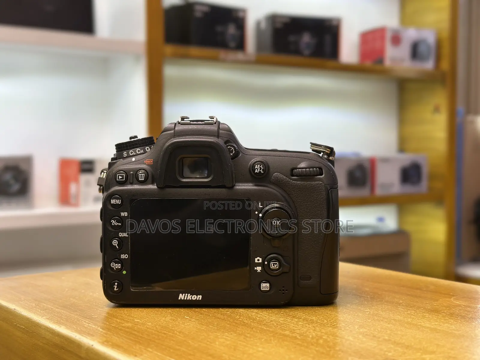 Nikon D7100 With 18-140mm VR Lens
