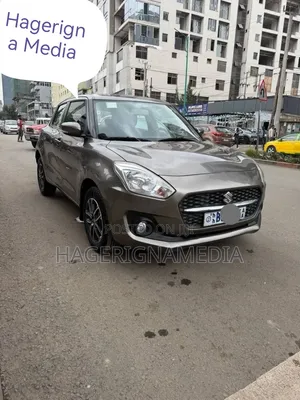 Suzuki Swift 2022 Gray
