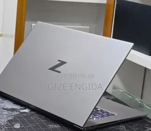 New Laptop HP ZBook Firefly G8 32GB Intel Core i9 SSD 512GB