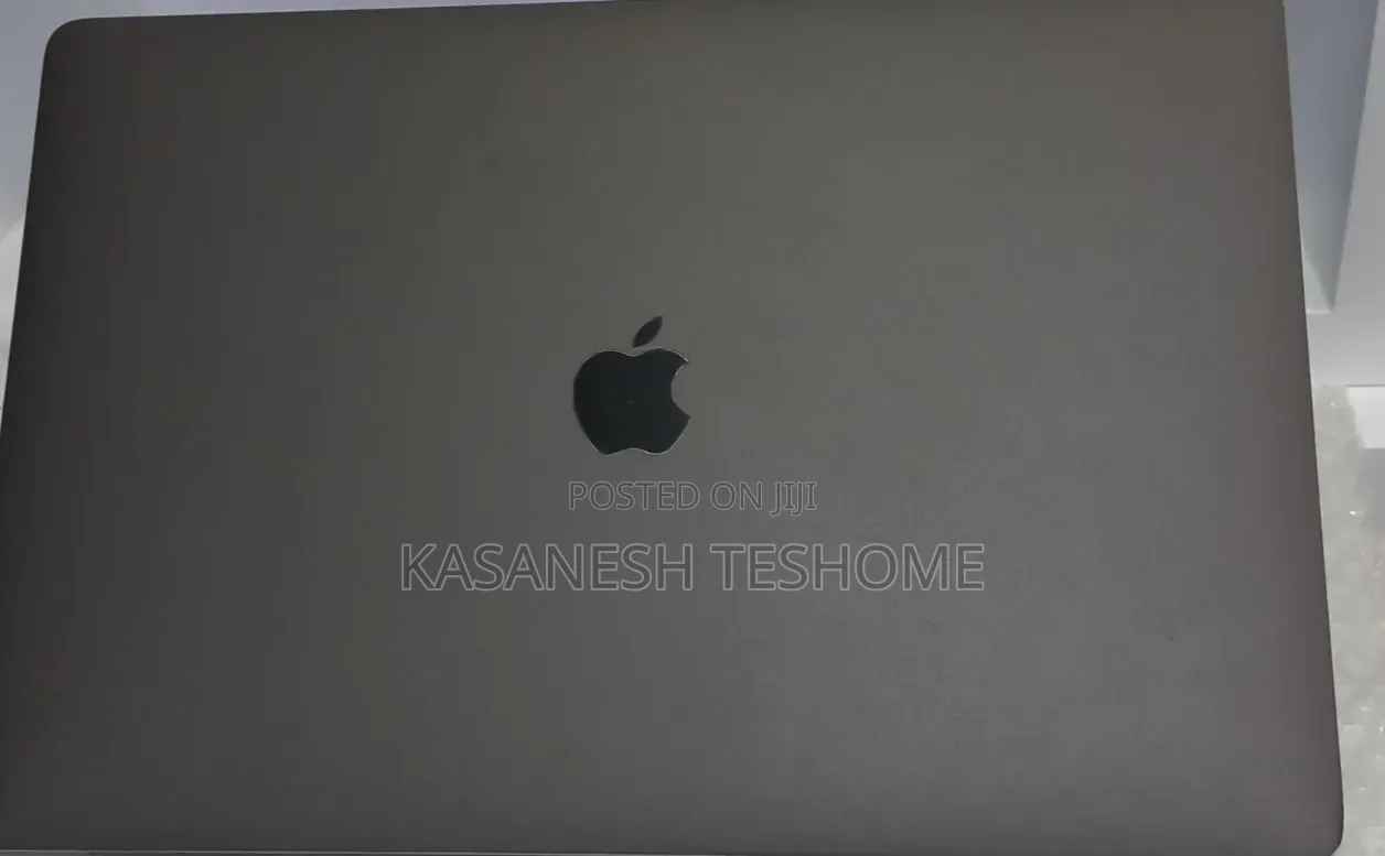 New Laptop Apple MacBook 2016 16GB Intel Core i7 SSD 512GB