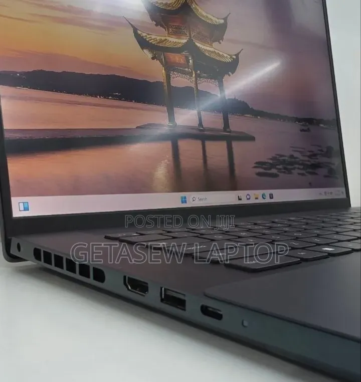 New Laptop Dell Inspiron 15 16GB Intel Core i7 SSD 512GB