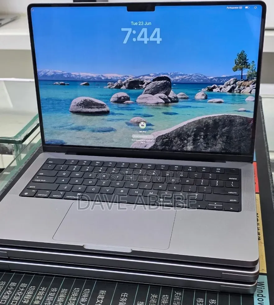 New Laptop Apple MacBook Pro 2021 M1 32GB Apple M1 SSD 1T