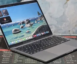 New Laptop Apple MacBook Pro 2022 M2 8GB Apple M2 SSD 512GB