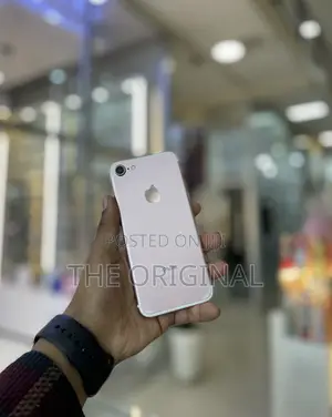 Apple iPhone 7 128 GB Gold