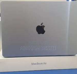 New Laptop Apple MacBook Air 2025 M4 16GB Apple M4 SSD 512GB