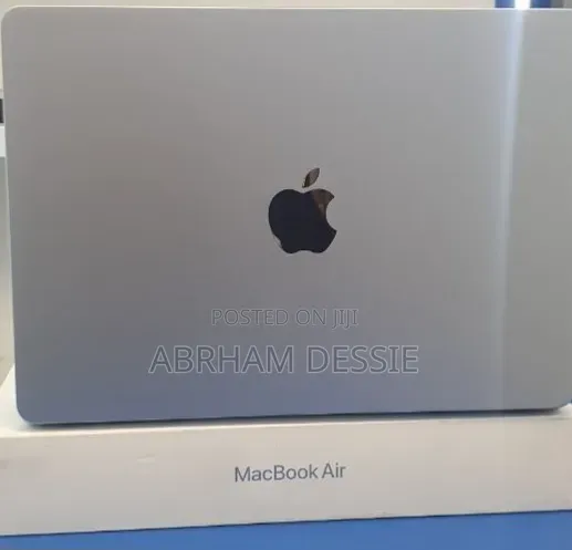 New Laptop Apple MacBook Air 2025 M4 16GB Apple M4 SSD 512GB