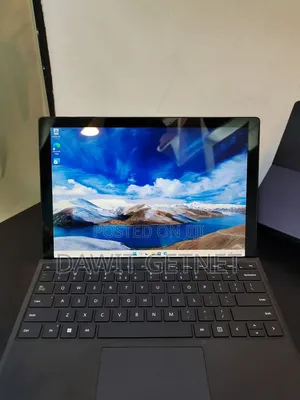 New Laptop Microsoft Surface 16GB Intel Core i7 SSD 512GB