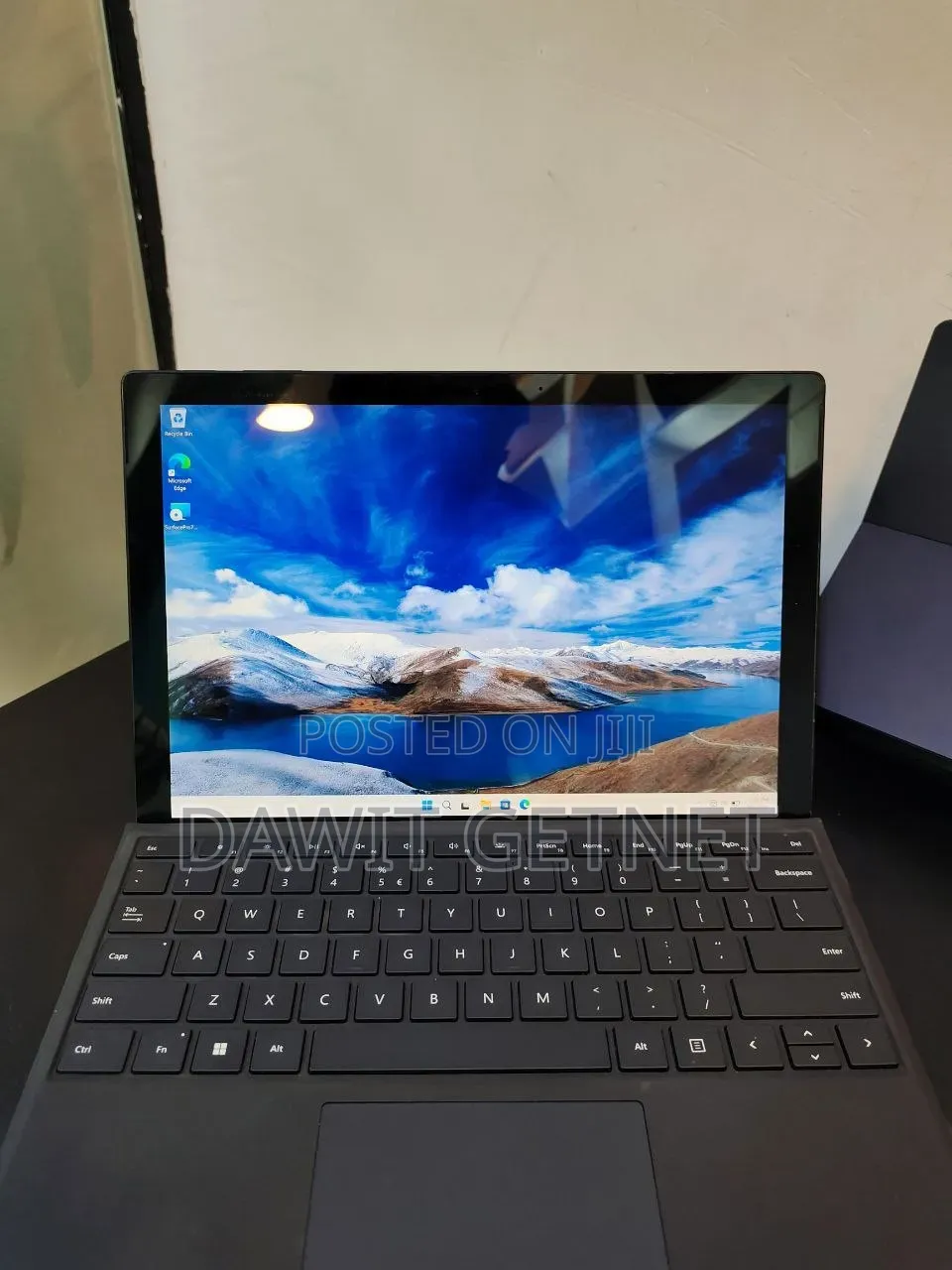 New Laptop Microsoft Surface 16GB Intel Core i7 SSD 512GB