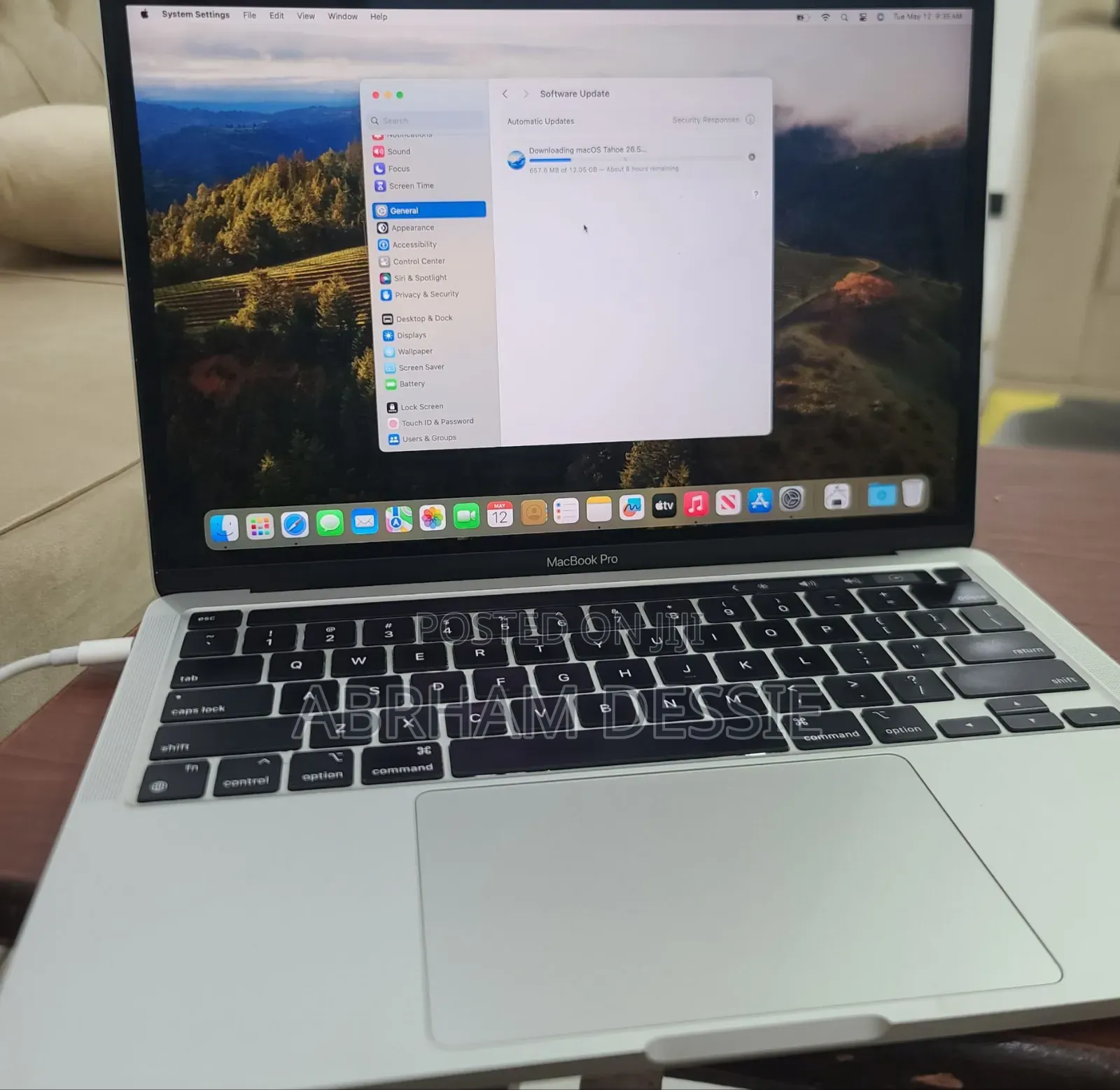New Laptop Apple MacBook Pro 2021 M1 16GB Apple M1 SSD 256GB