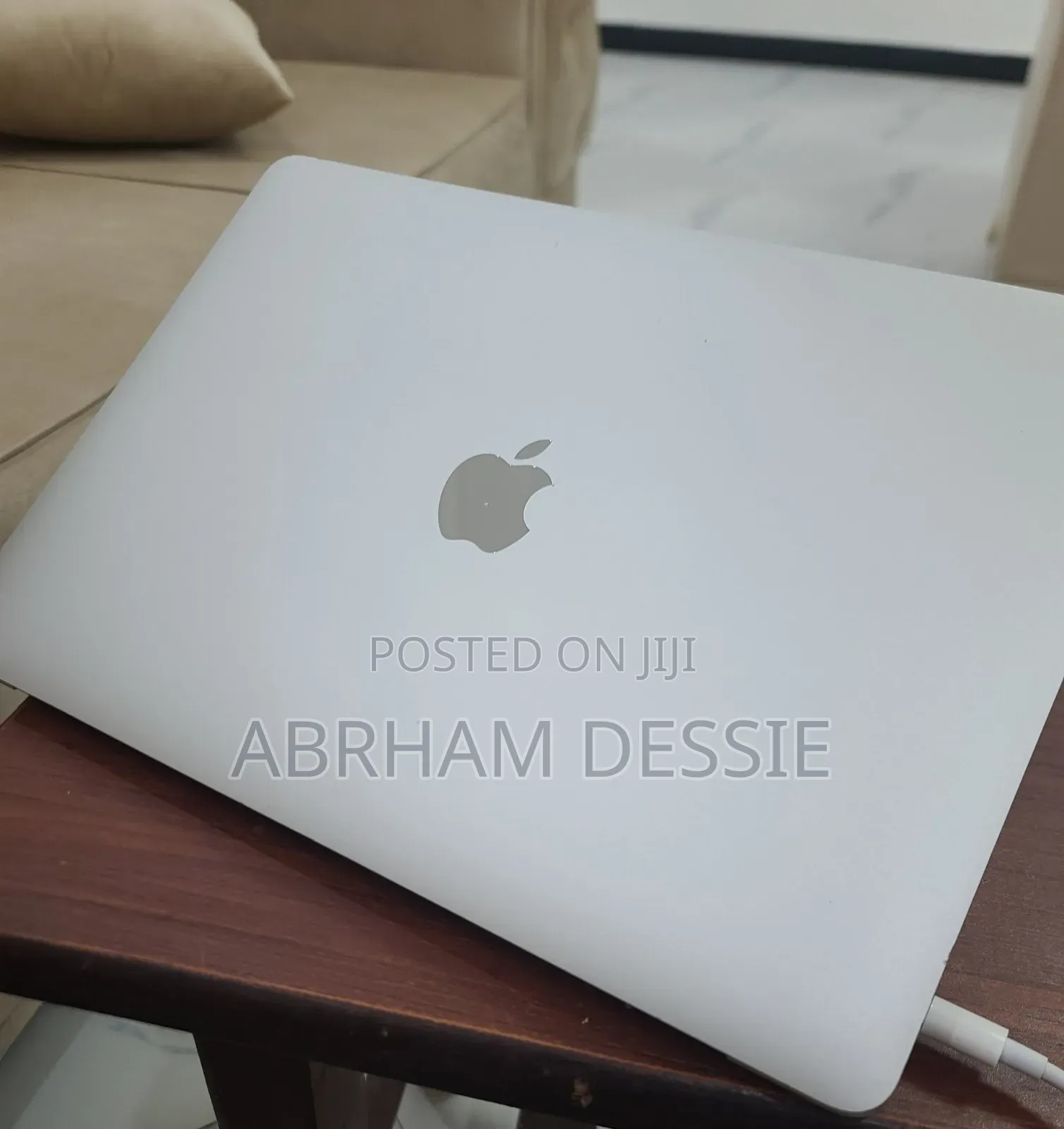 New Laptop Apple MacBook Pro 2021 M1 16GB Apple M1 SSD 256GB