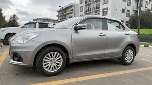Suzuki Dzire 2022 Silver