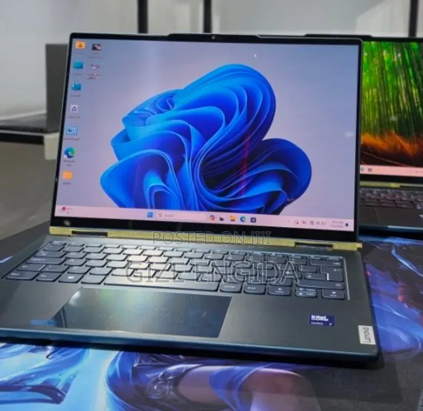 New Laptop Lenovo Yoga 7i 16GB Intel Core Ultra 7 SSD 512GB