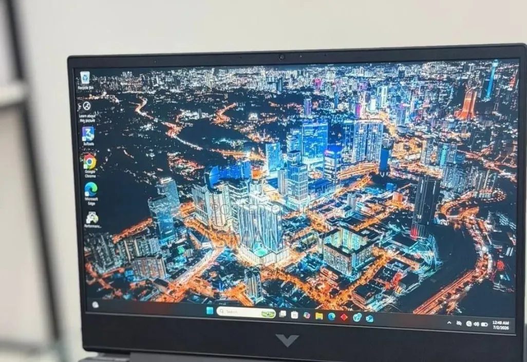 New Laptop HP Victus 16 16GB AMD Ryzen 5 SSD 512GB