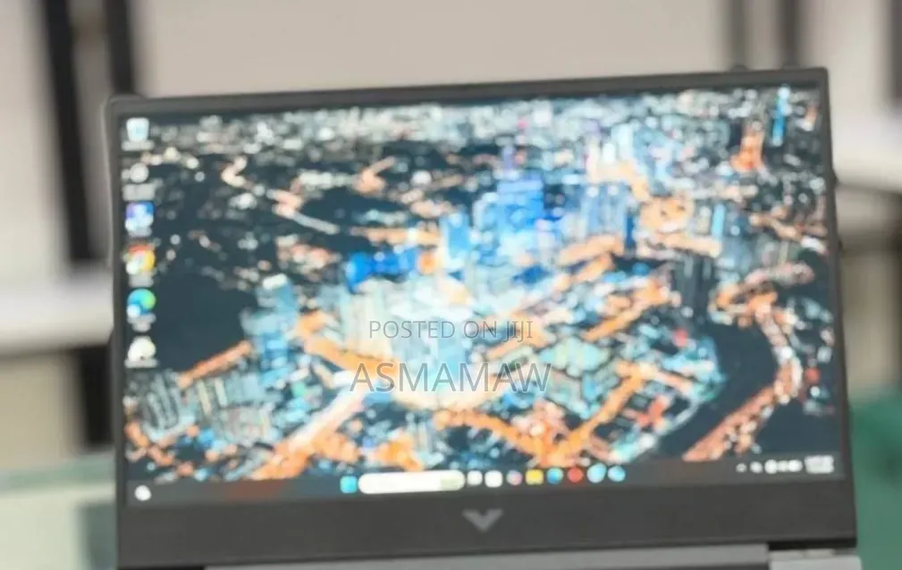 New Laptop HP Victus 16 16GB AMD Ryzen 5 SSD 512GB
