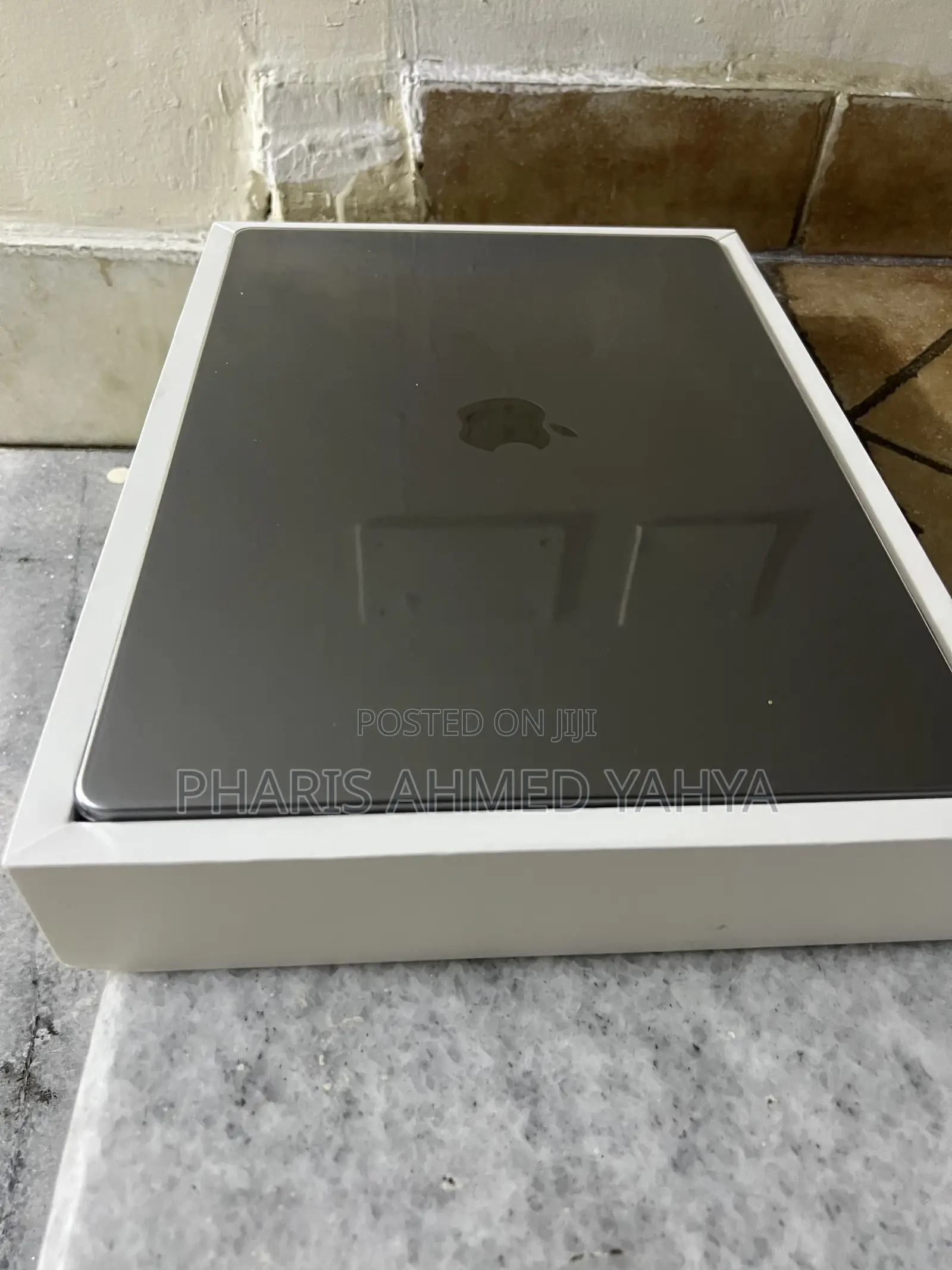 New Laptop Apple MacBook Pro 2023 M2 Pro 16GB Apple M3 Pro SSD 512GB